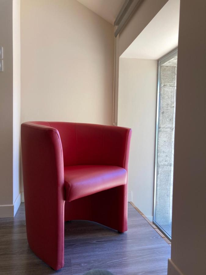 La Chambre Du Tonneau Montigny-sur-l'Ain Eksteriør bilde