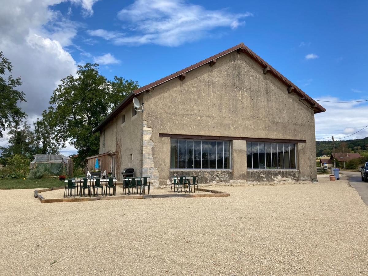 La Chambre Du Tonneau Montigny-sur-l'Ain Eksteriør bilde